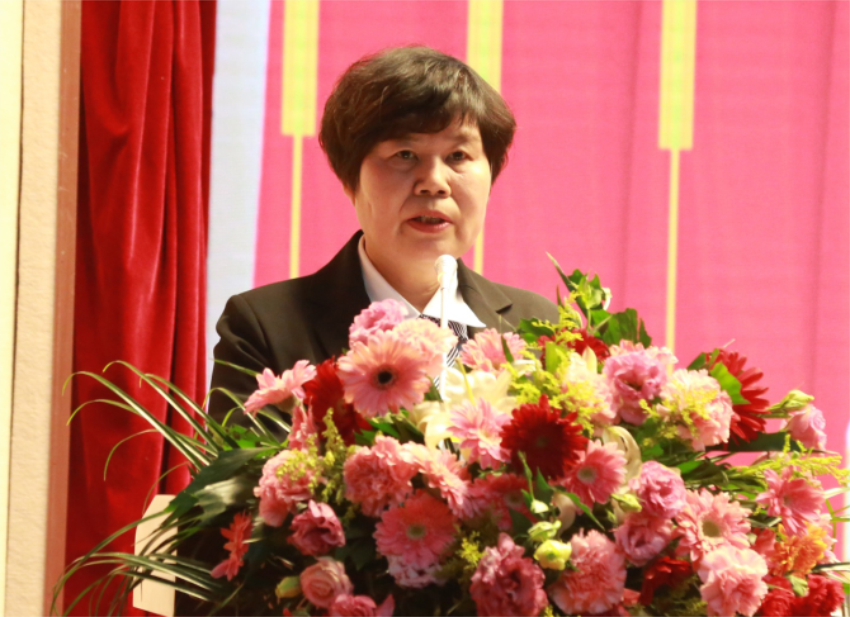 米乐线上平台,米乐（中国）第一届党委班子选举大会---徐州市树恩中学总校长薛淑萍同志致开幕辞